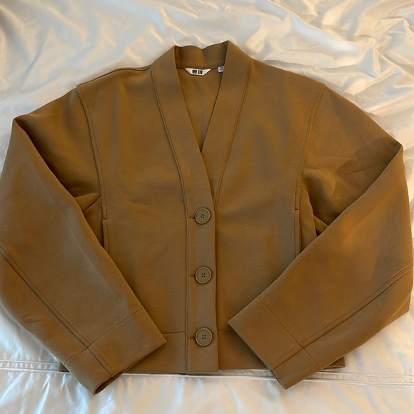 Uniqlo cardigan - Picture 1 of 3